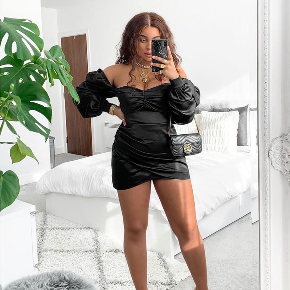 RARE HOUSE OF CB 'Cherie' Black Satin Puff Sleeve Dress NWOT - Picture 5 of 14